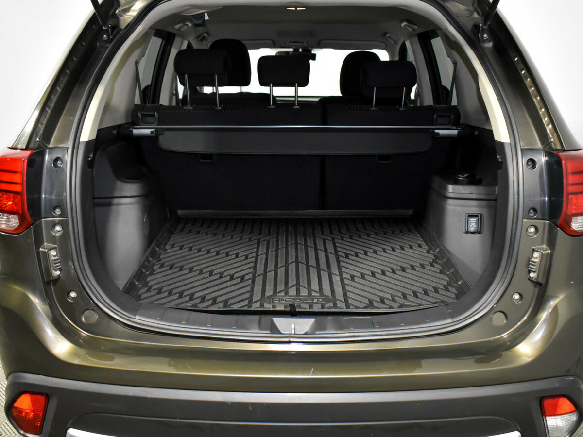 Купить Mitsubishi Outlander с пробегом. Фото: #17