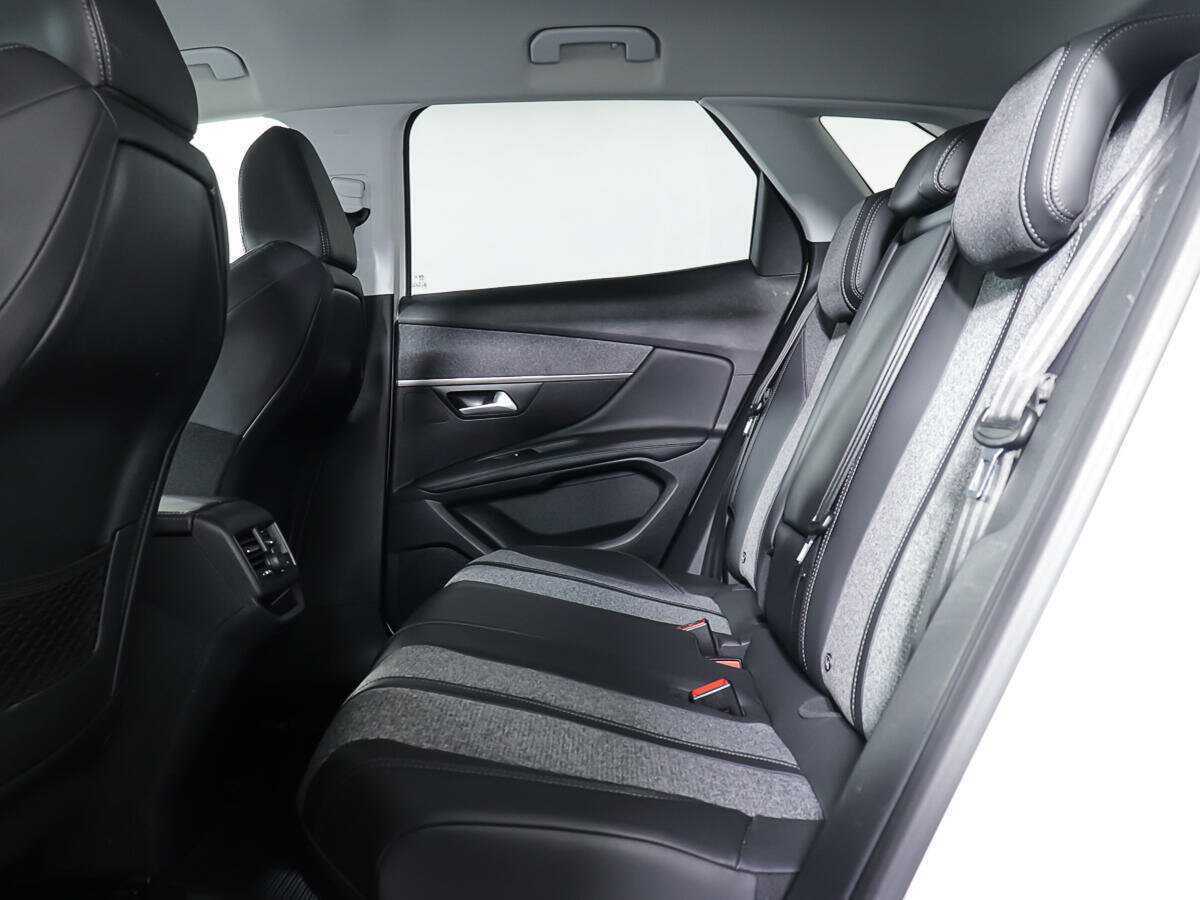 Купить Peugeot 3008 с пробегом. Фото: #9