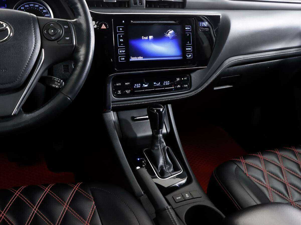 Купить Toyota Corolla с пробегом. Фото: #11