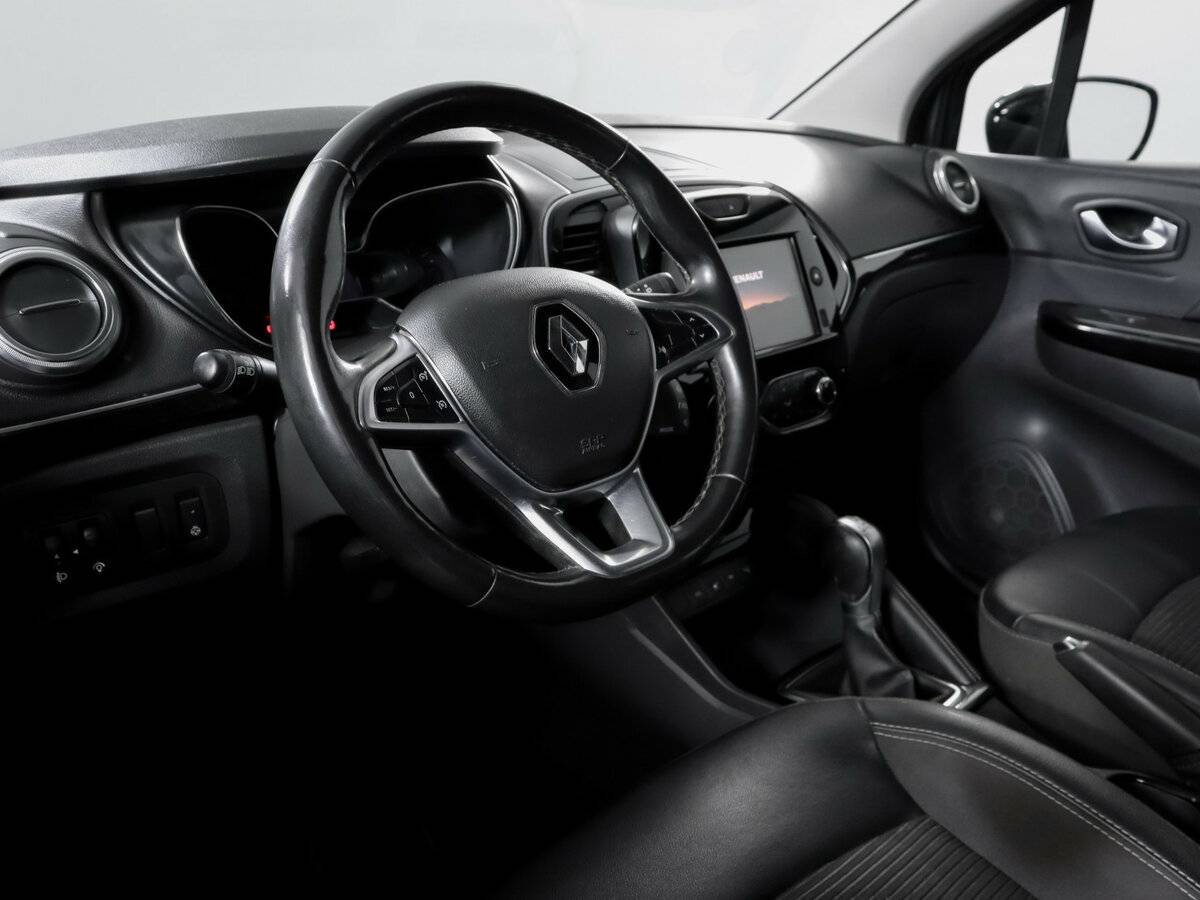 Купить Renault Kaptur с пробегом. Фото: #11