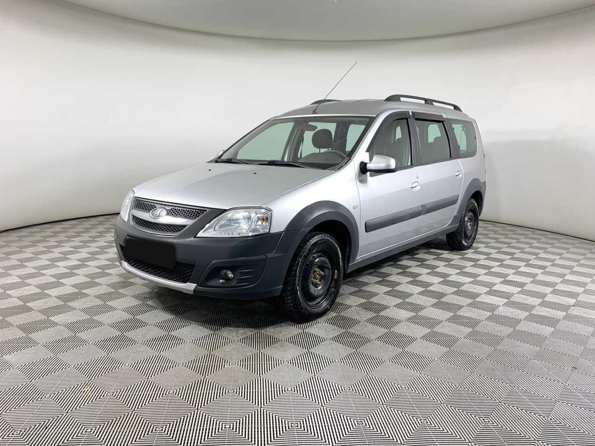 Купить Lada (ВАЗ) Largus с пробегом. Посмотреть фото