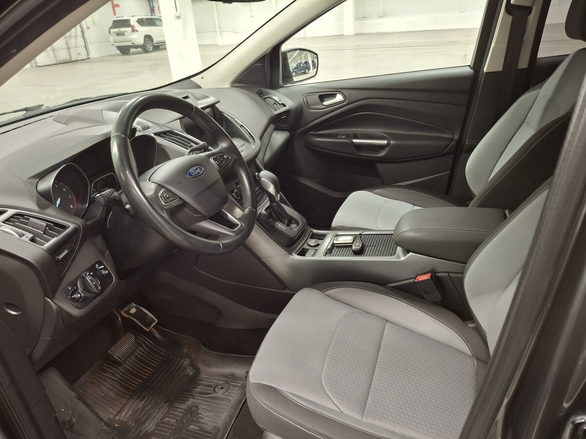Купить Ford Kuga с пробегом. Фото: #14
