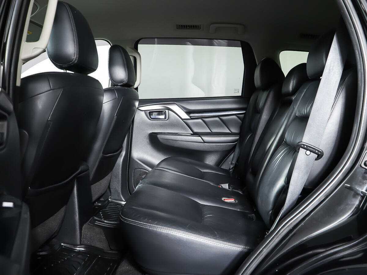 Купить Mitsubishi Pajero Sport с пробегом. Фото: #9