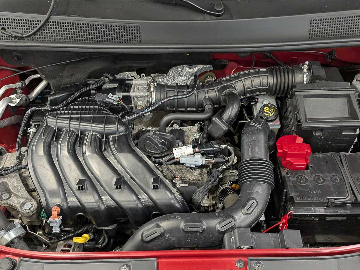 Купить Renault Sandero с пробегом. Фото: #8