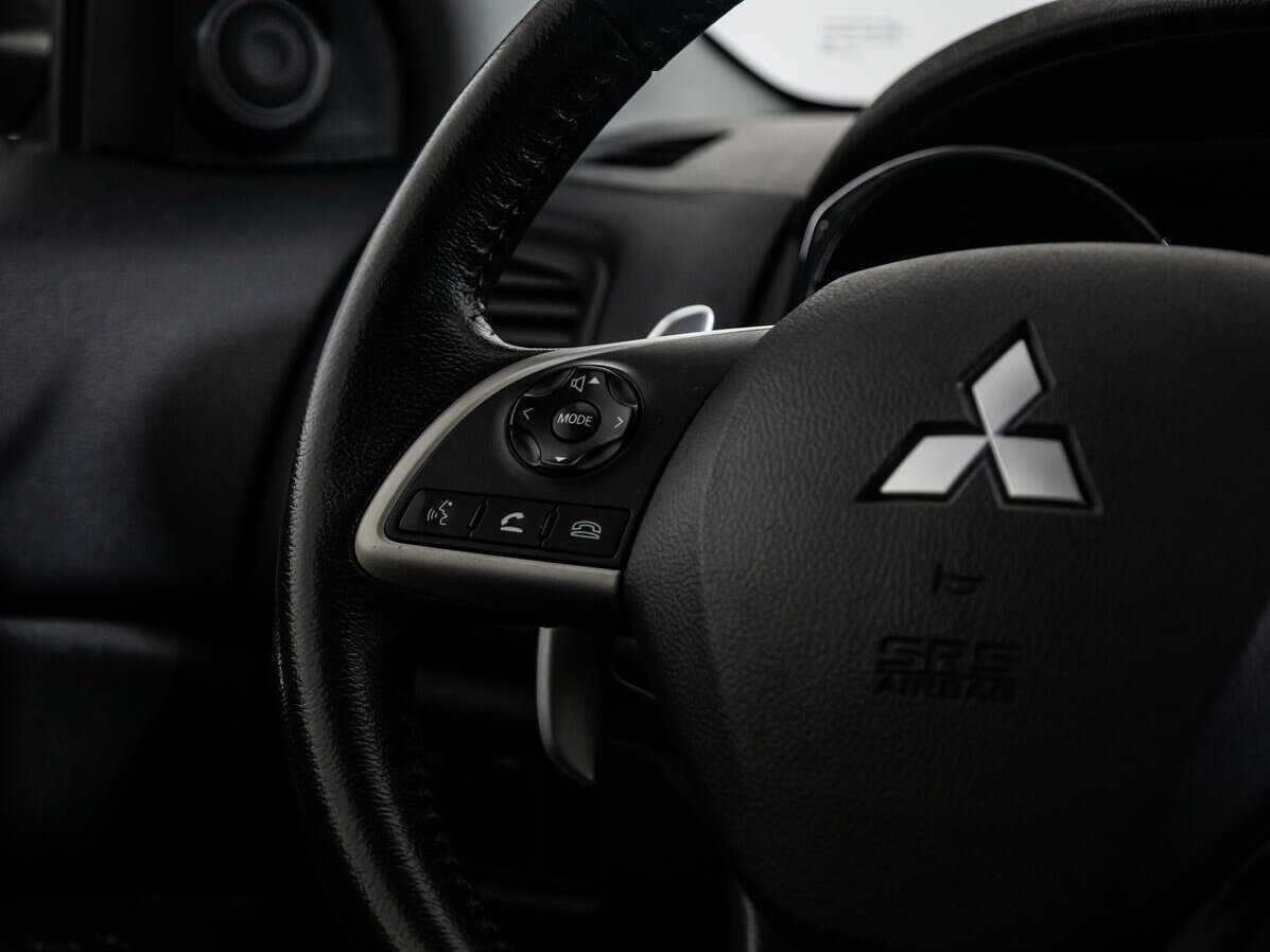 Купить Mitsubishi ASX с пробегом. Фото: #18