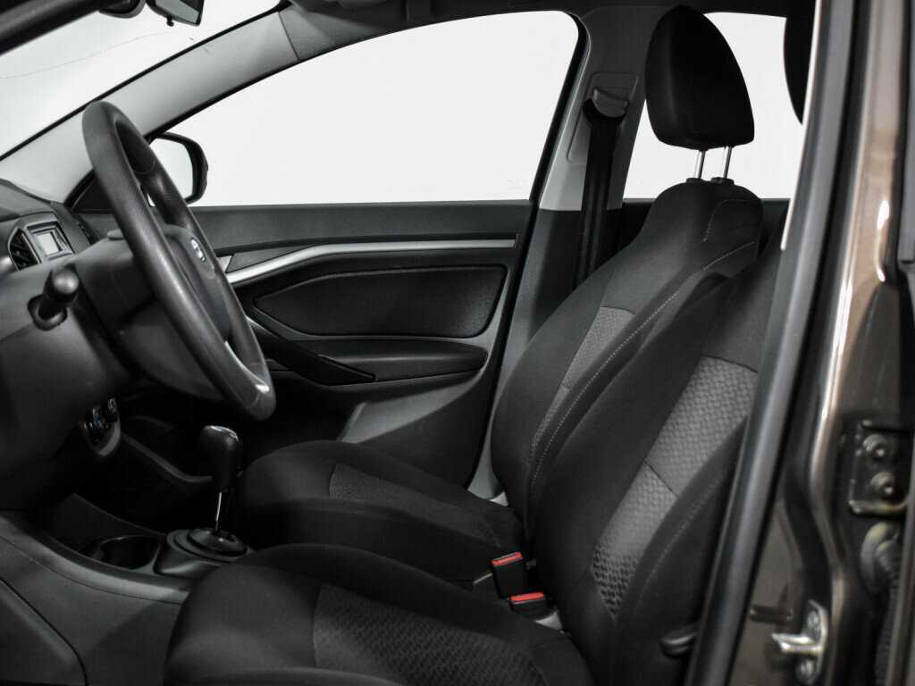 Купить Lada (ВАЗ) Vesta с пробегом. Фото: #10