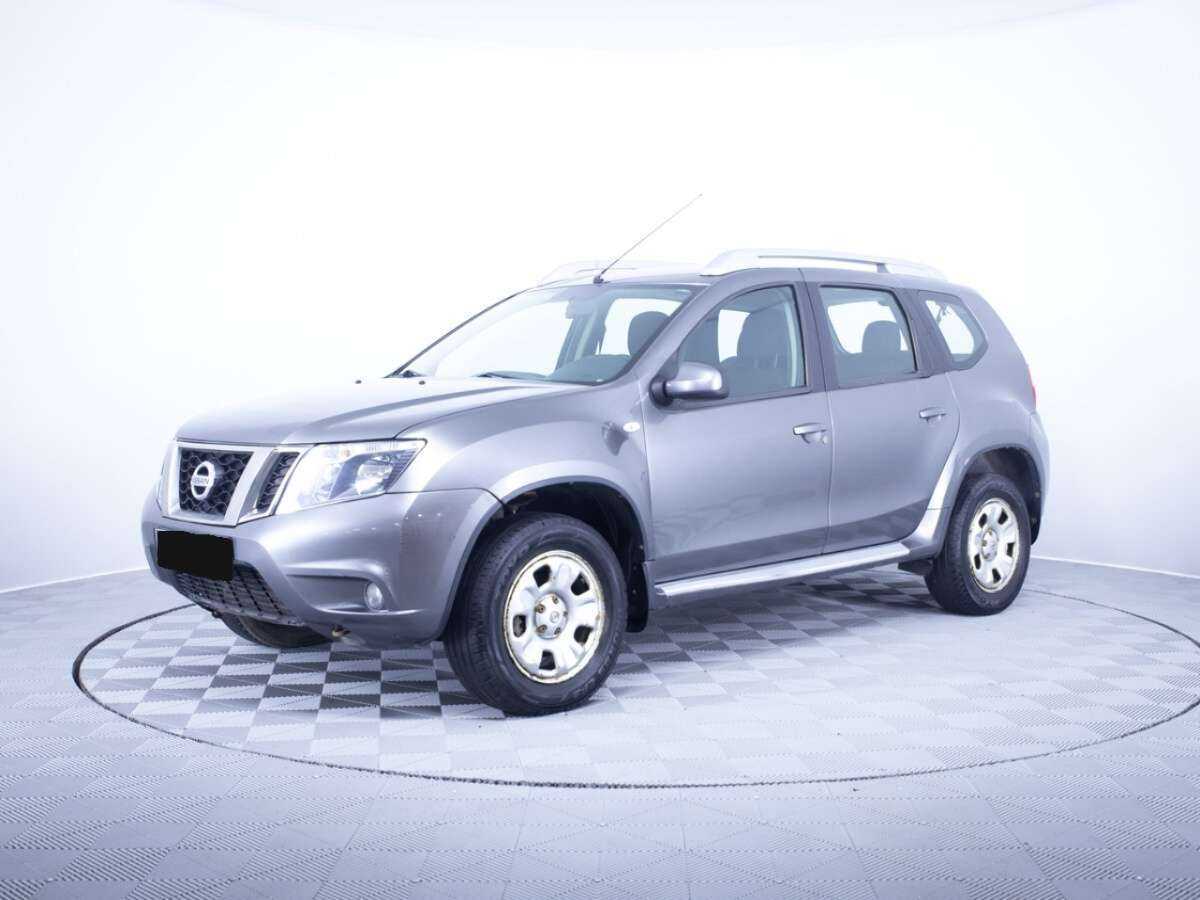 Купить Nissan Terrano с пробегом. Посмотреть фото