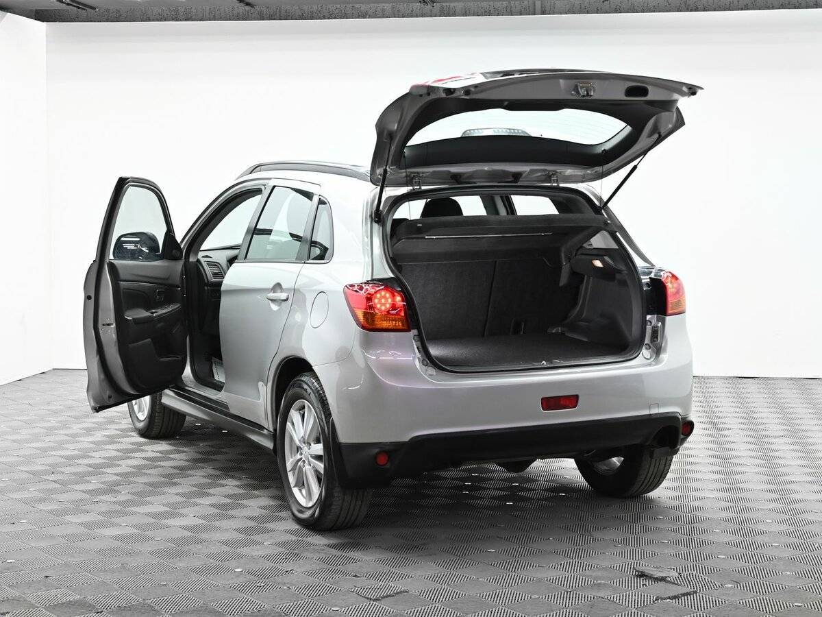 Купить Mitsubishi ASX с пробегом. Фото: #4