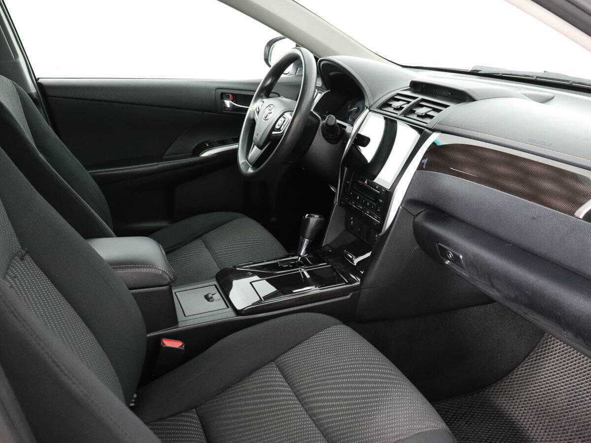 Купить Toyota Camry с пробегом. Фото: #8