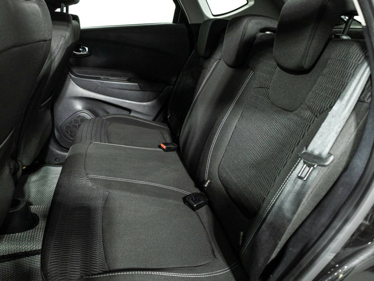 Купить Renault Kaptur с пробегом. Фото: #9