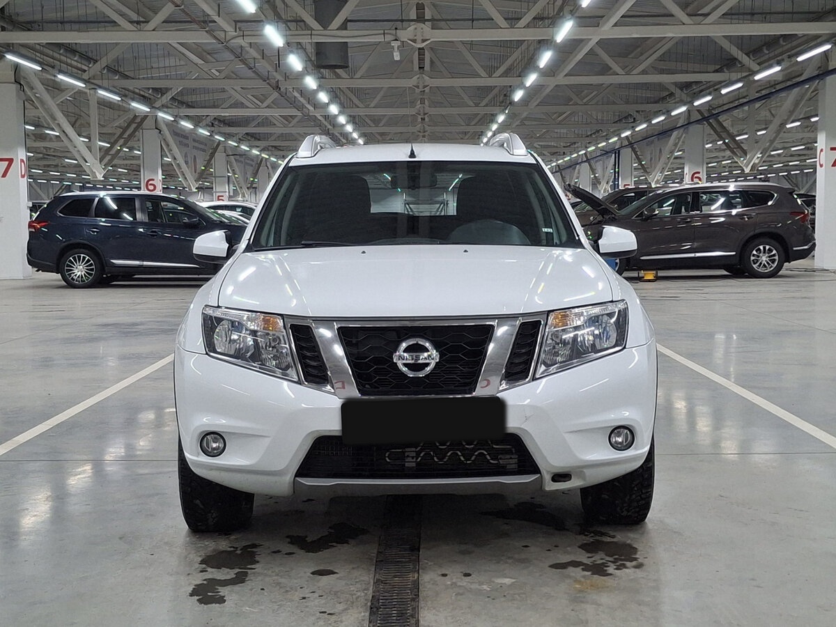Купить Nissan Terrano с пробегом. Фото: #1