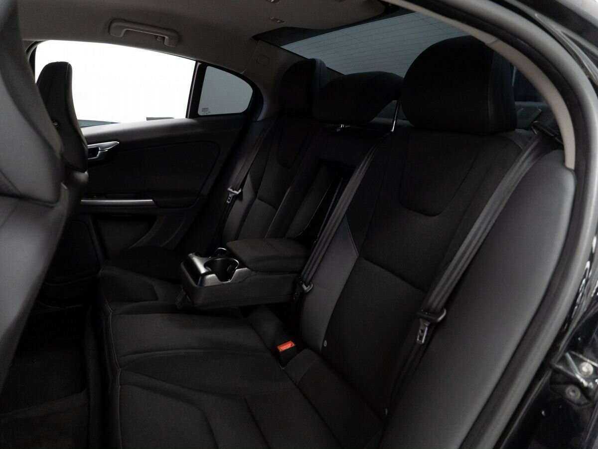 Купить Volvo S60 с пробегом. Фото: #6