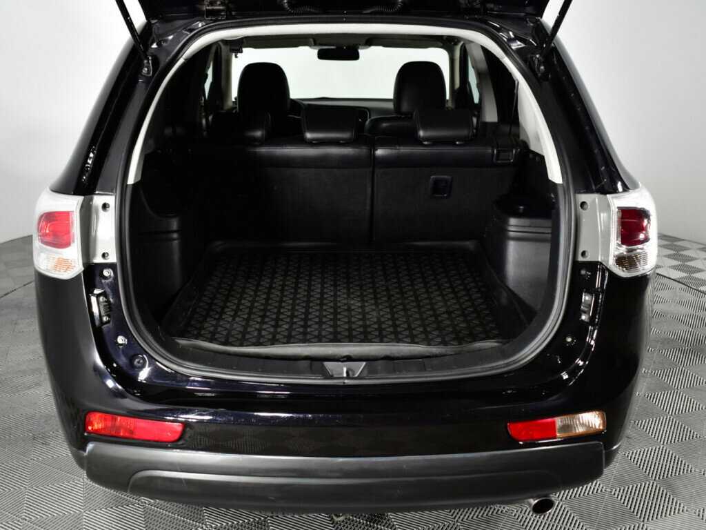 Купить Mitsubishi Outlander с пробегом. Фото: #15