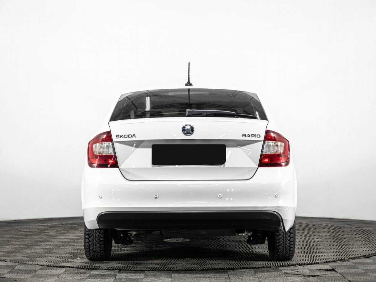 Купить Skoda Rapid с пробегом. Фото: #4