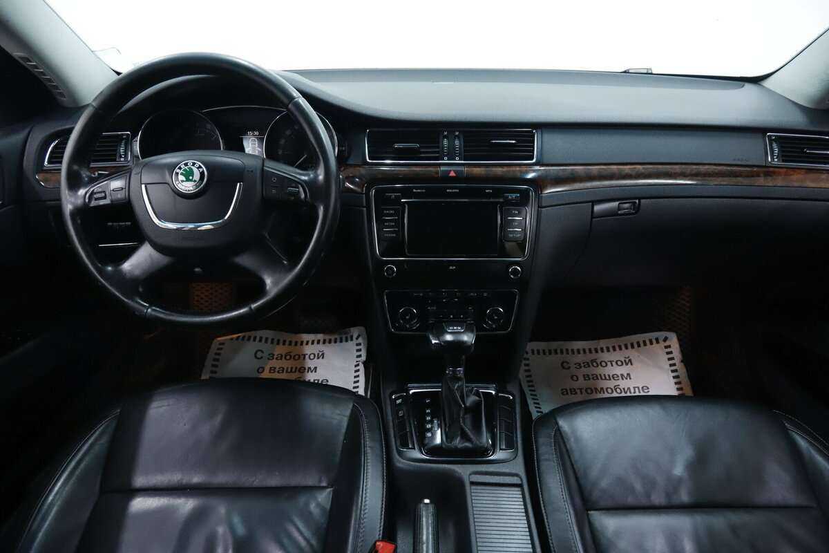 Купить Skoda Superb с пробегом. Фото: #8