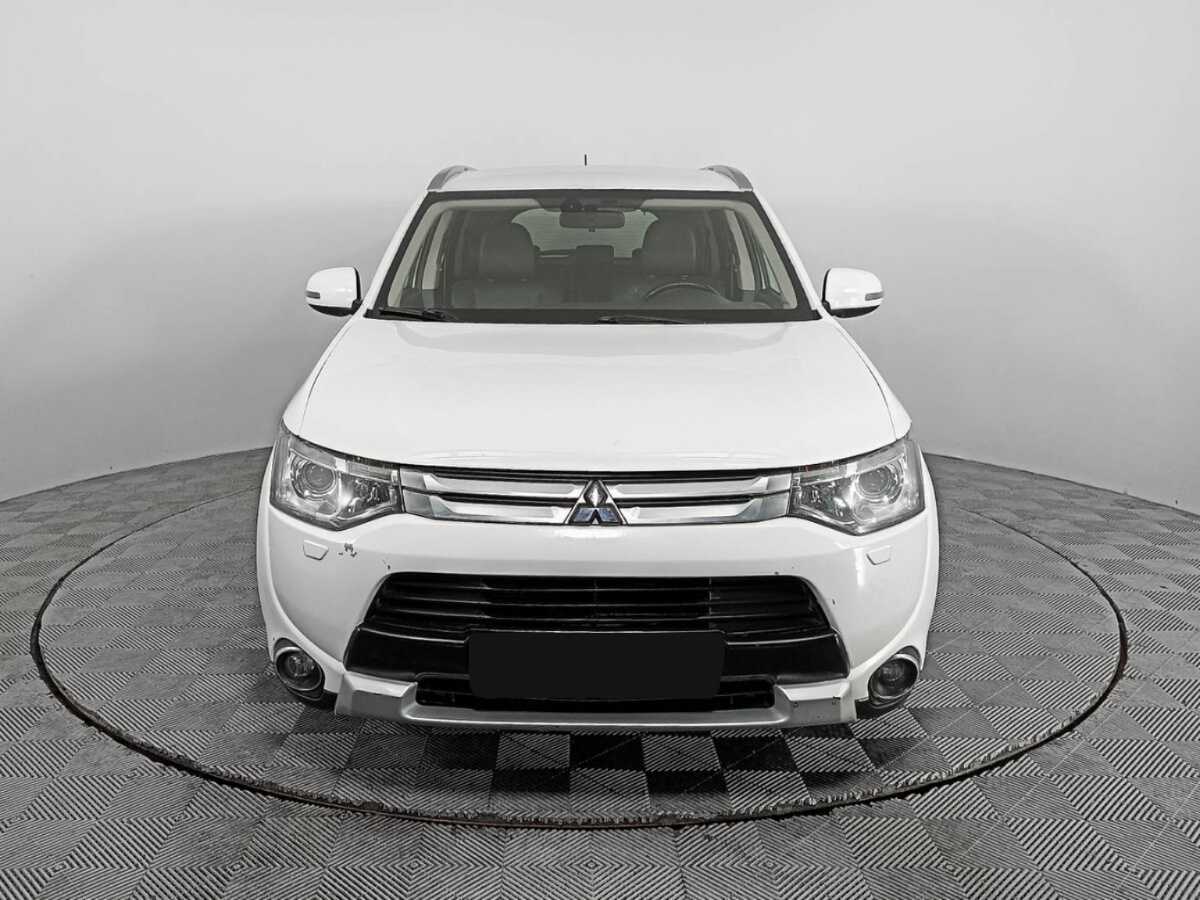 Купить Mitsubishi Outlander с пробегом. Фото: #1