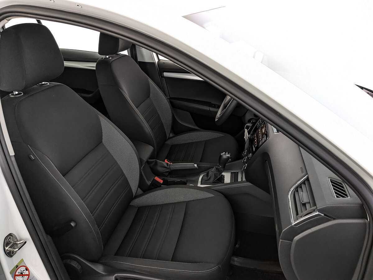 Купить Skoda Octavia с пробегом. Фото: #23