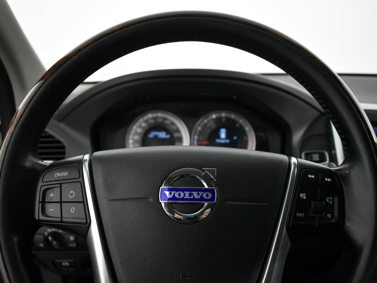 Купить Volvo XC60 с пробегом. Фото: #16