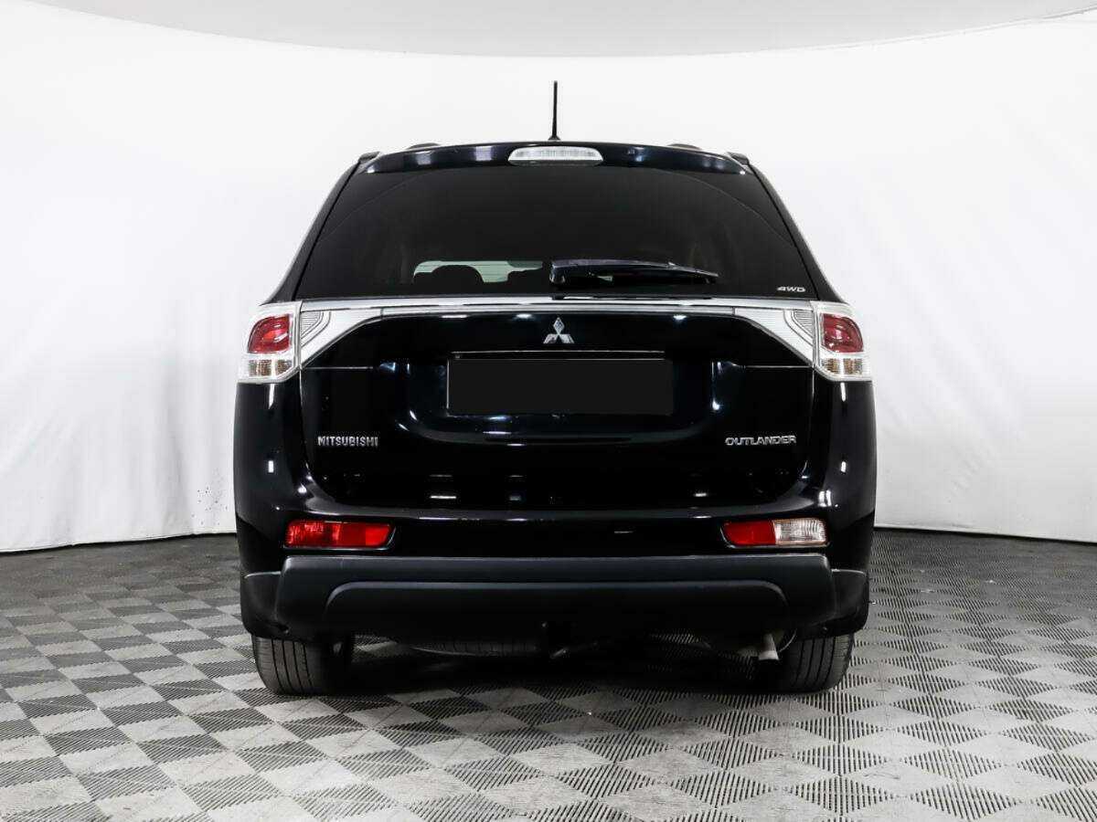 Купить Mitsubishi Outlander с пробегом. Фото: #5