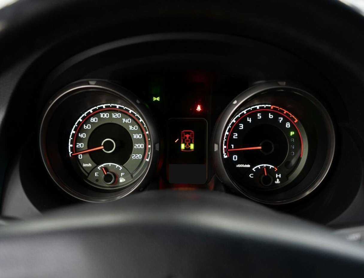 Купить Mitsubishi Pajero с пробегом. Фото: #10