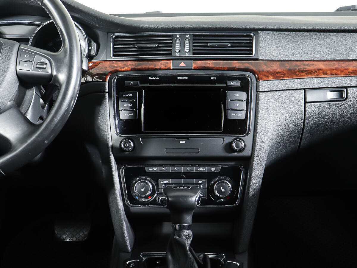 Купить Skoda Superb с пробегом. Фото: #14