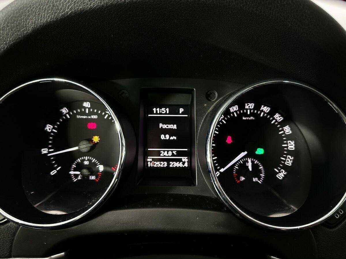 Купить Skoda Yeti с пробегом. Фото: #11