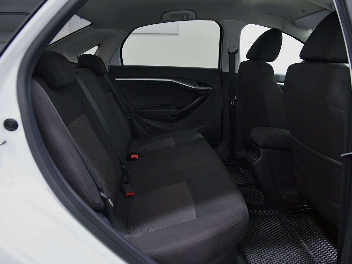 Купить Lada (ВАЗ) Vesta с пробегом. Фото: #7