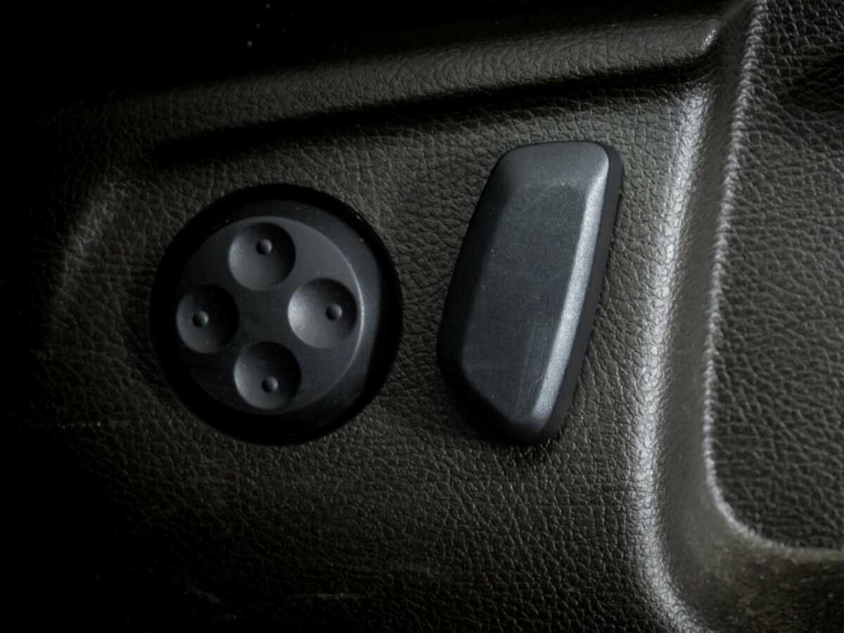 Купить Volkswagen Passat с пробегом. Фото: #15