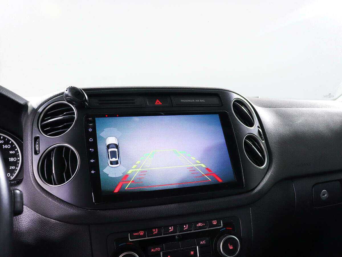 Купить Volkswagen Tiguan с пробегом. Фото: #16