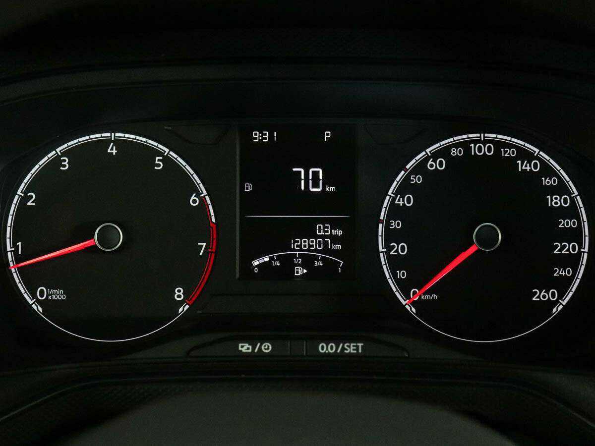 Купить Volkswagen Polo с пробегом. Фото: #9