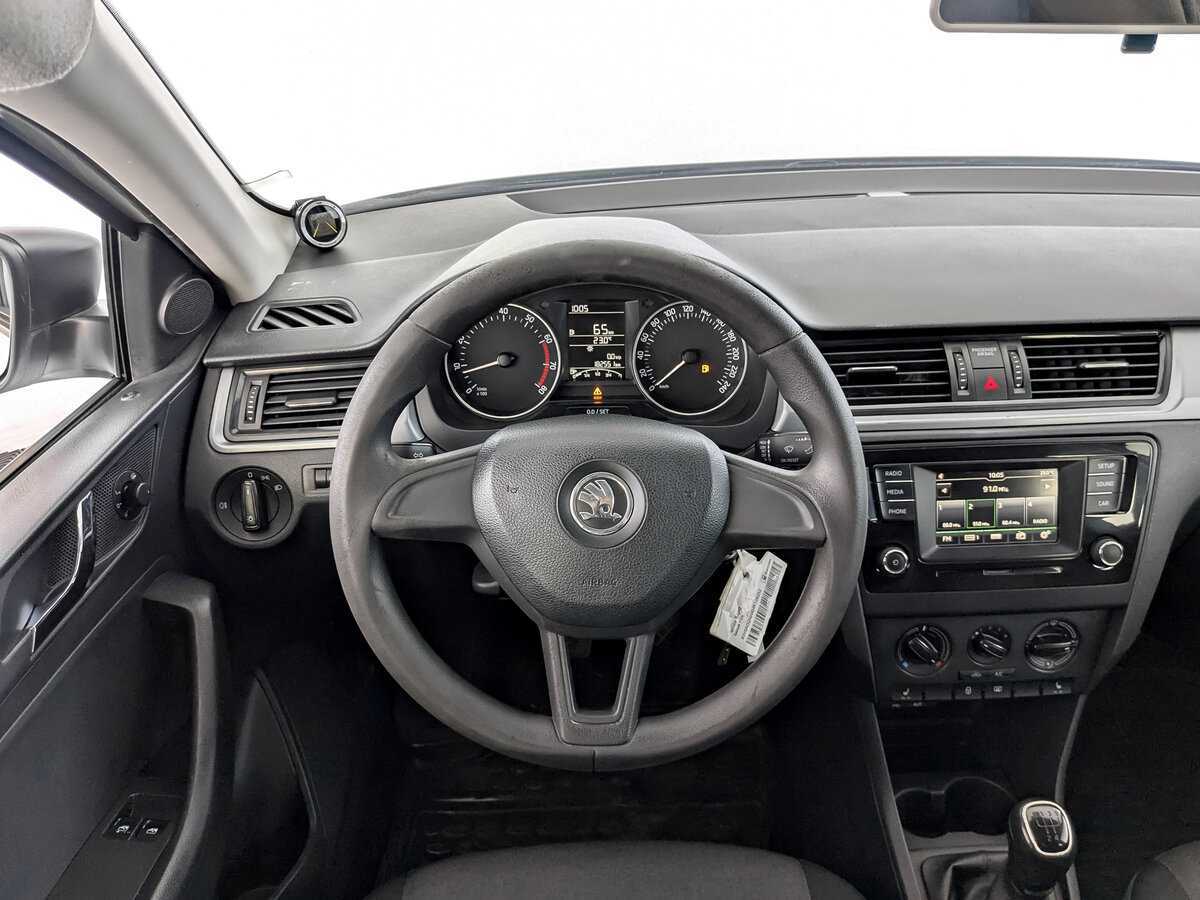 Купить Skoda Rapid с пробегом. Фото: #20