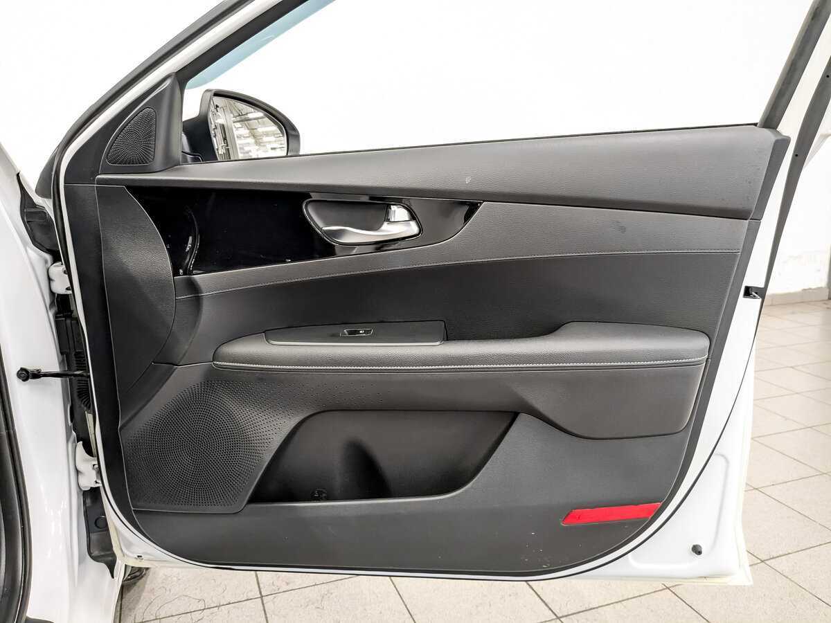 Купить Kia Cerato с пробегом. Фото: #21