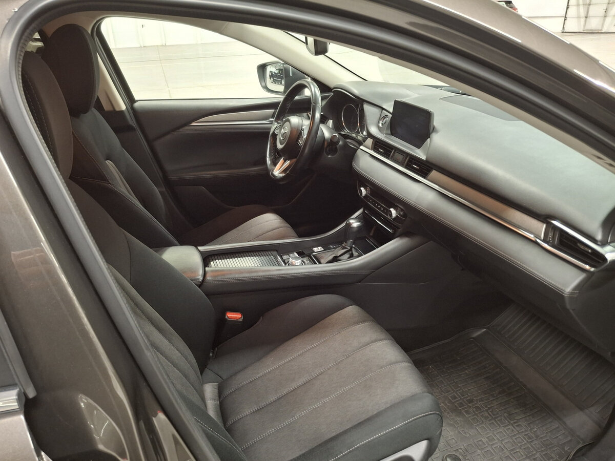 Купить Mazda 6 с пробегом. Фото: #10