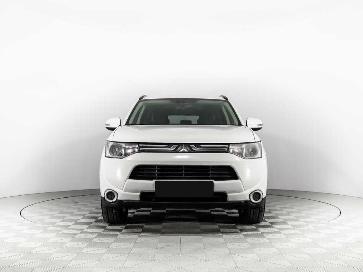 Купить Mitsubishi Outlander с пробегом. Фото: #1