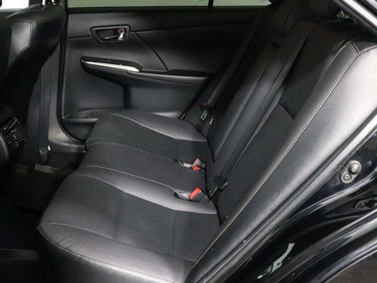 Купить Toyota Camry с пробегом. Фото: #7