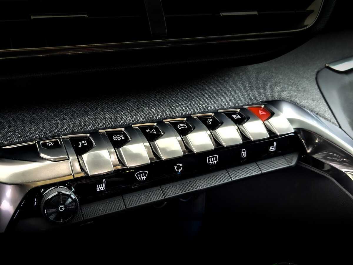 Купить Peugeot 3008 с пробегом. Фото: #25