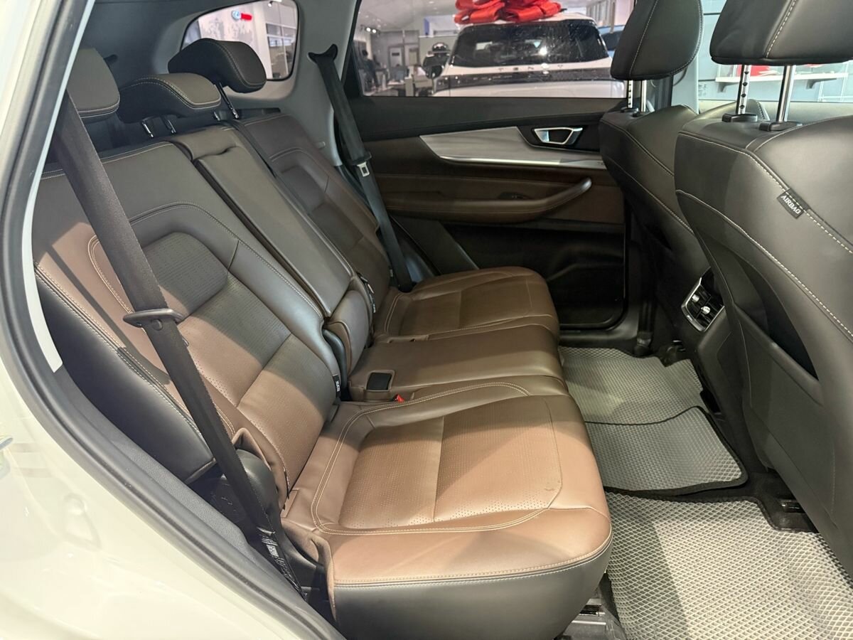 Купить Chery Tiggo 8 Pro с пробегом. Фото: #13