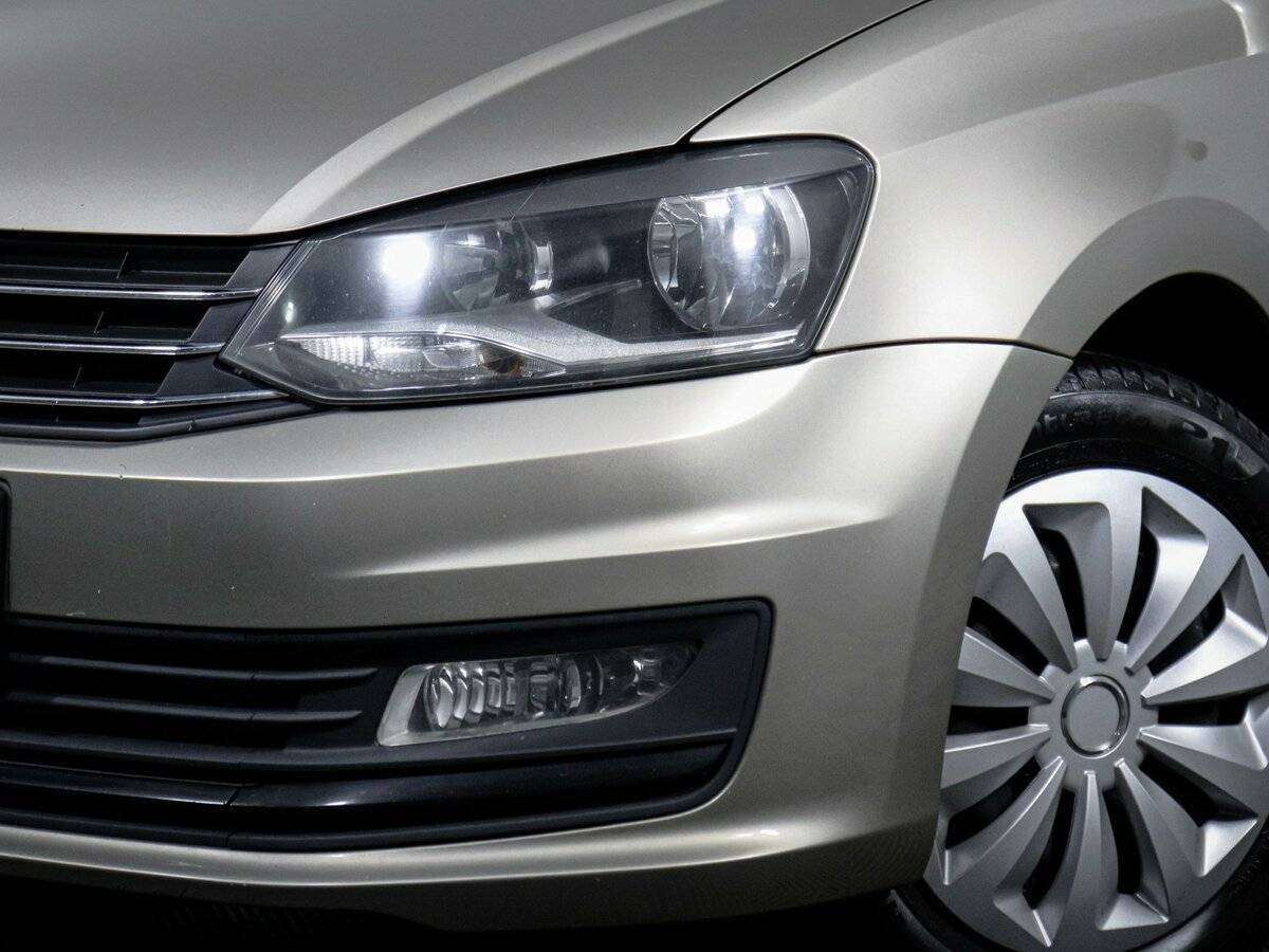 Купить Volkswagen Polo с пробегом. Фото: #16