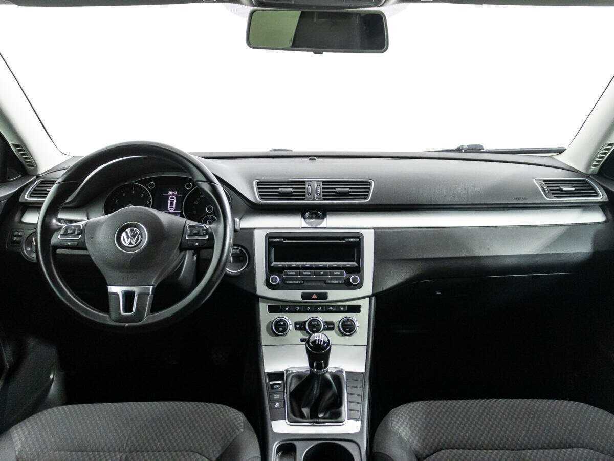 Купить Volkswagen Passat с пробегом. Фото: #12