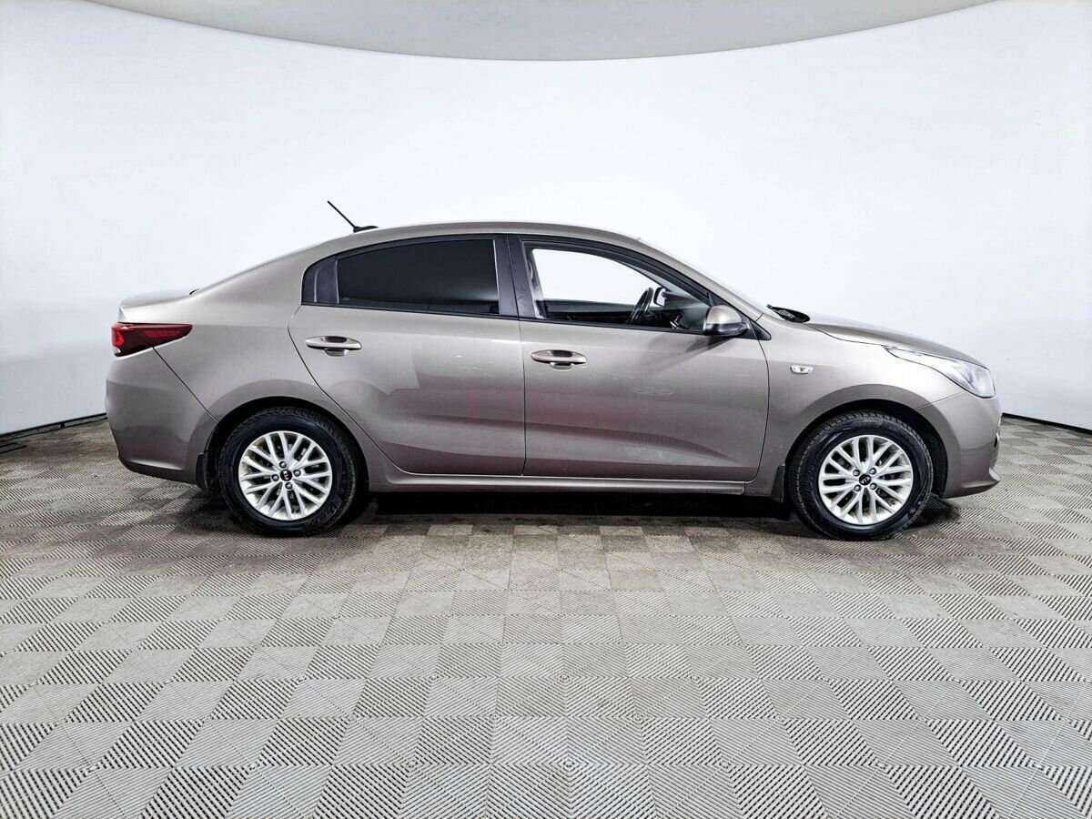 Купить Kia Rio с пробегом. Фото: #3