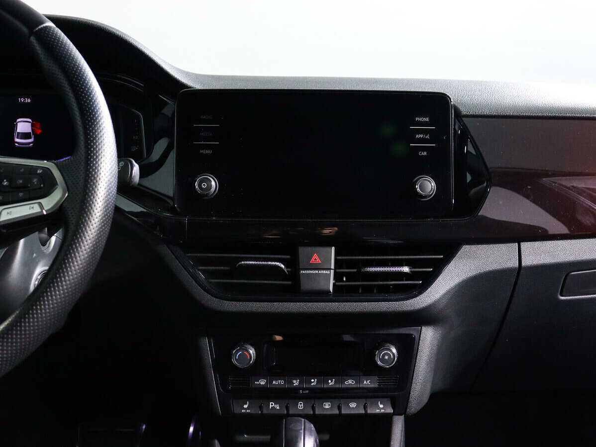 Купить Volkswagen Polo с пробегом. Фото: #12