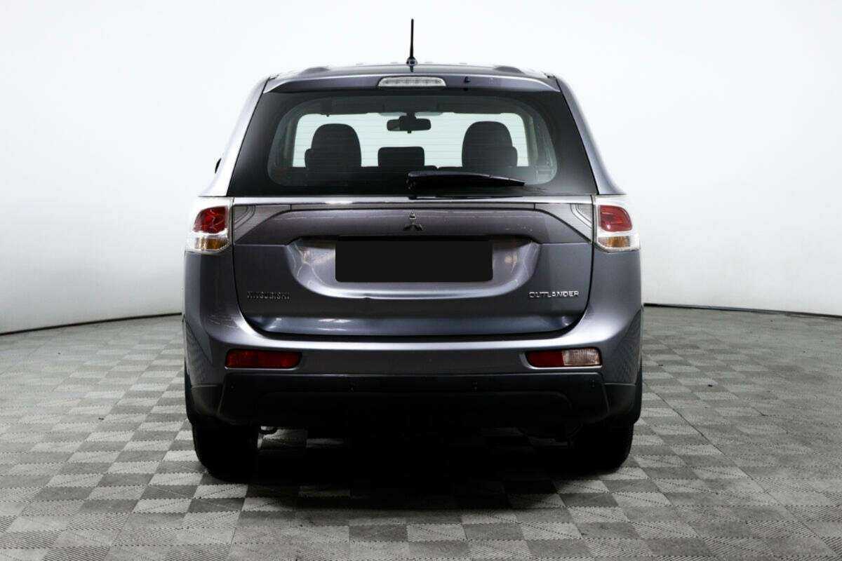 Купить Mitsubishi Outlander с пробегом. Фото: #5