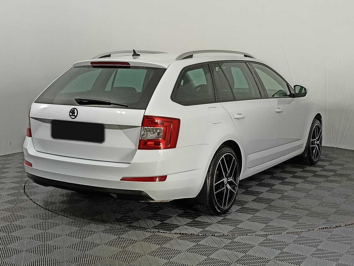 Купить Skoda Octavia с пробегом. Фото: #4