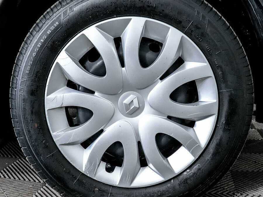 Купить Renault Sandero с пробегом. Фото: #16