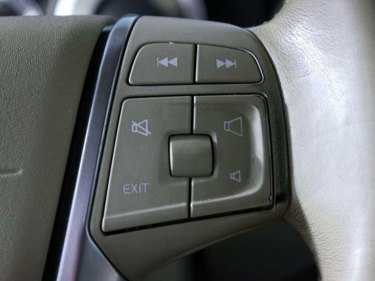 Купить Volvo XC70 с пробегом. Фото: #16