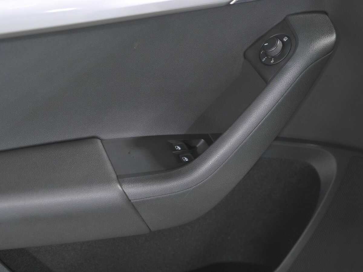 Купить Skoda Octavia с пробегом. Фото: #9