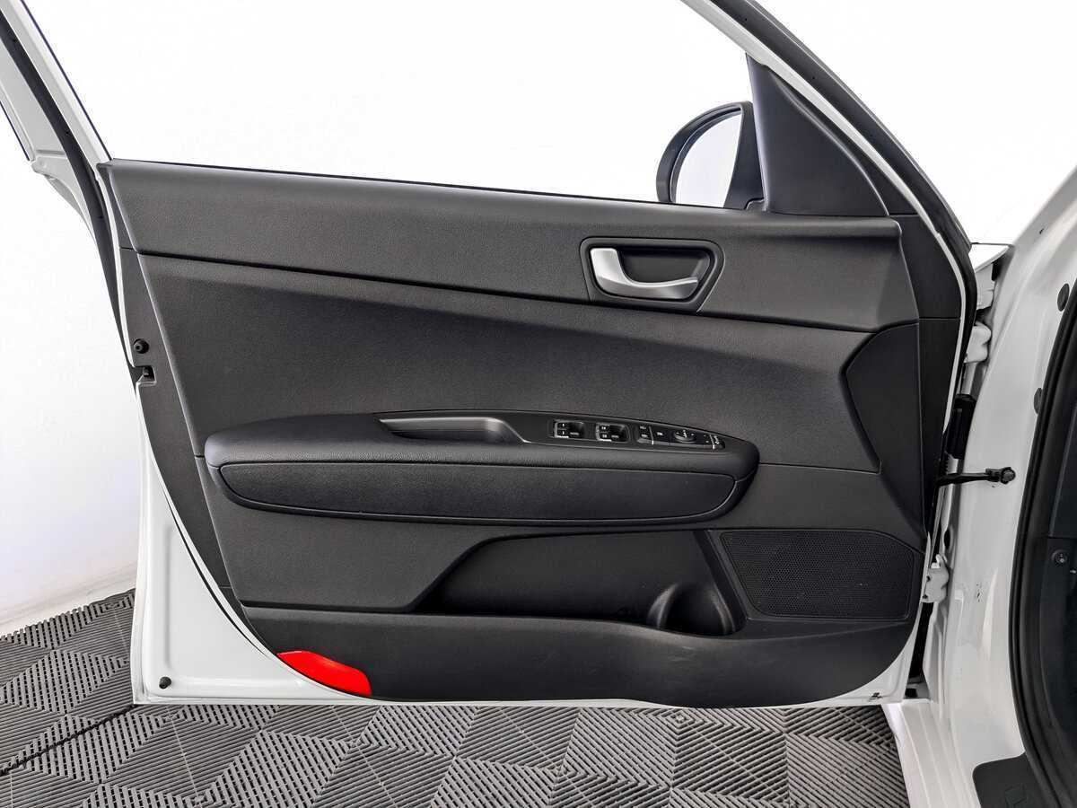 Купить Kia Optima с пробегом. Фото: #14