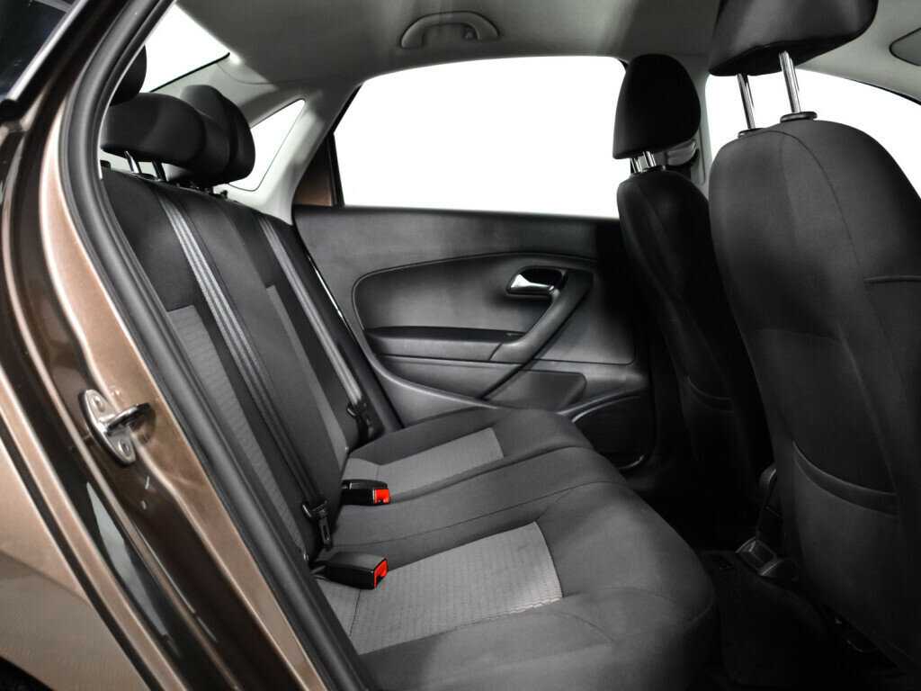 Купить Volkswagen Polo с пробегом. Фото: #9