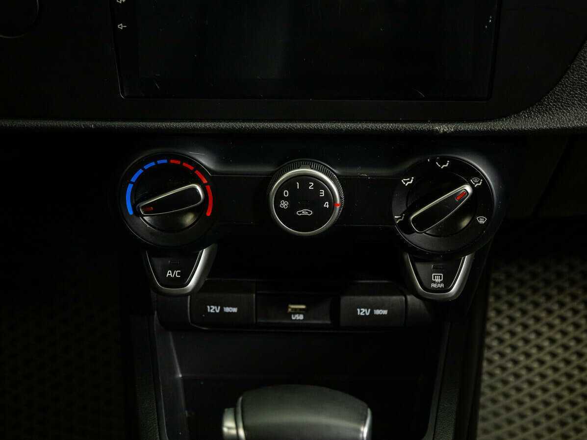 Купить Kia Rio с пробегом. Фото: #13