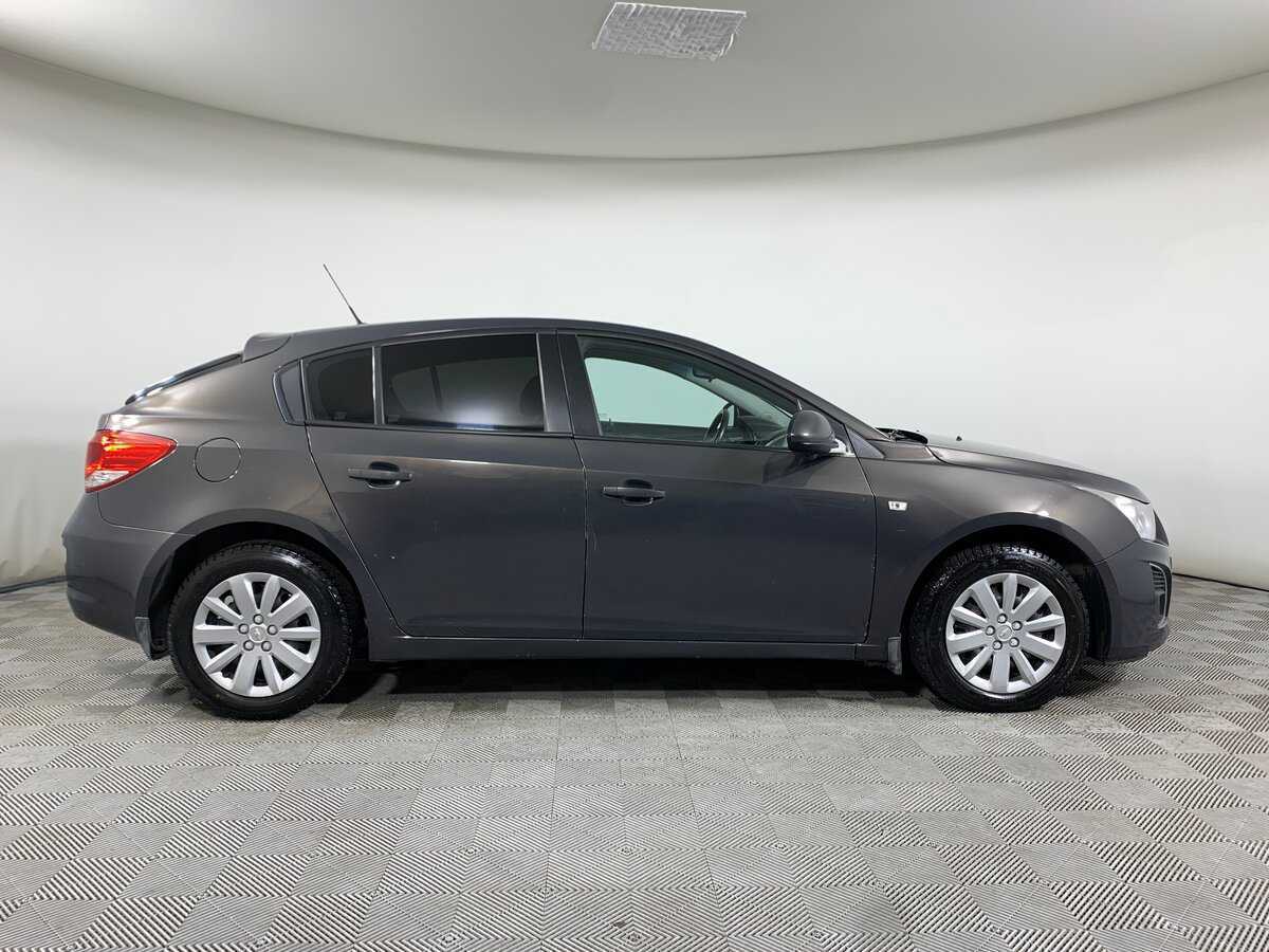 Купить Chevrolet Cruze с пробегом. Фото: #3